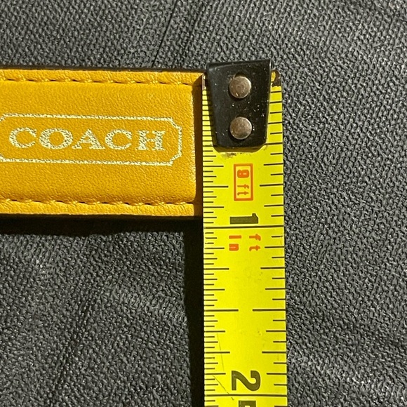 Coach RARE yellow and gold tag - Picture 4 of 5